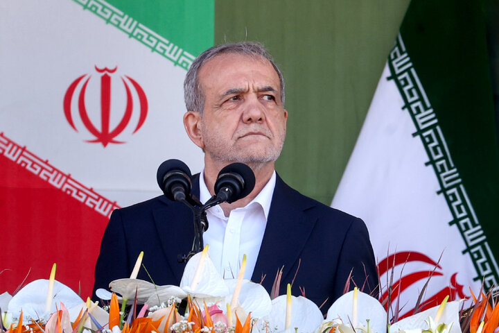 مراسم گرامیداشت روز ارتش جمهوری اسلامی ایران