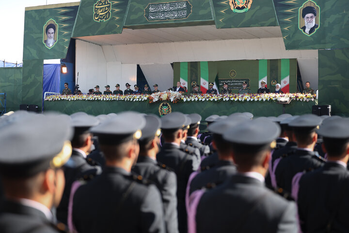 مراسم گرامیداشت روز ارتش جمهوری اسلامی ایران