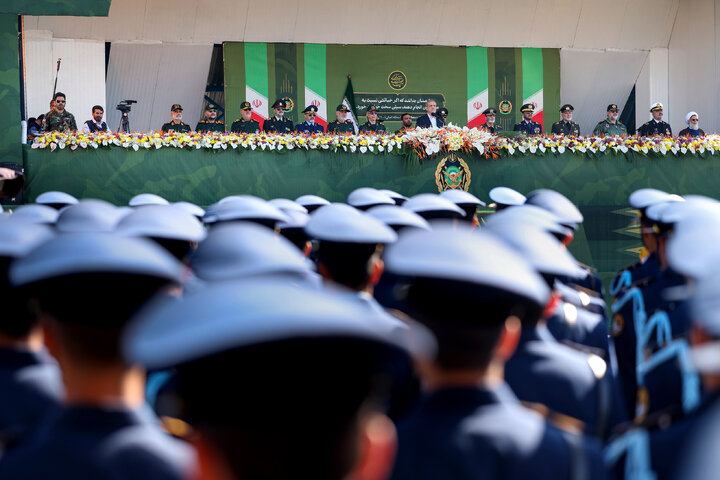 مراسم گرامیداشت روز ارتش جمهوری اسلامی ایران