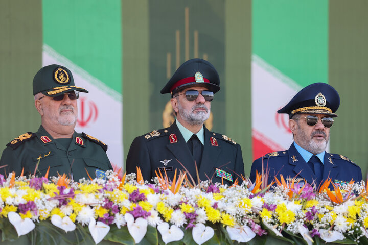 مراسم گرامیداشت روز ارتش جمهوری اسلامی ایران