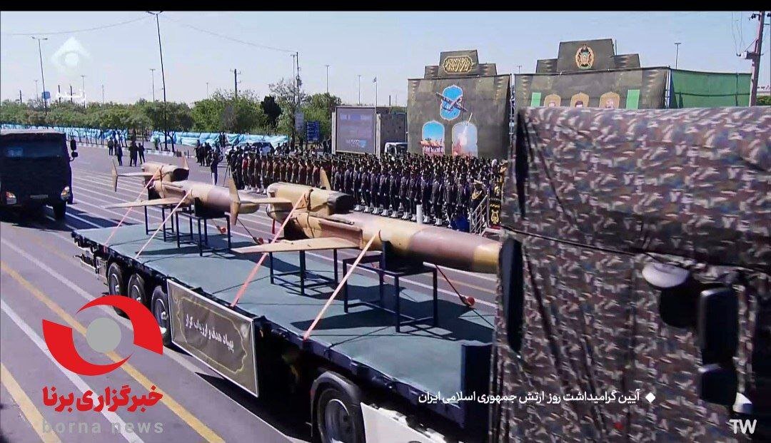 تصاویری دیده نشده از پرندههای عملیاتی ارتش در تهران/ ابابیل به میدان آمد