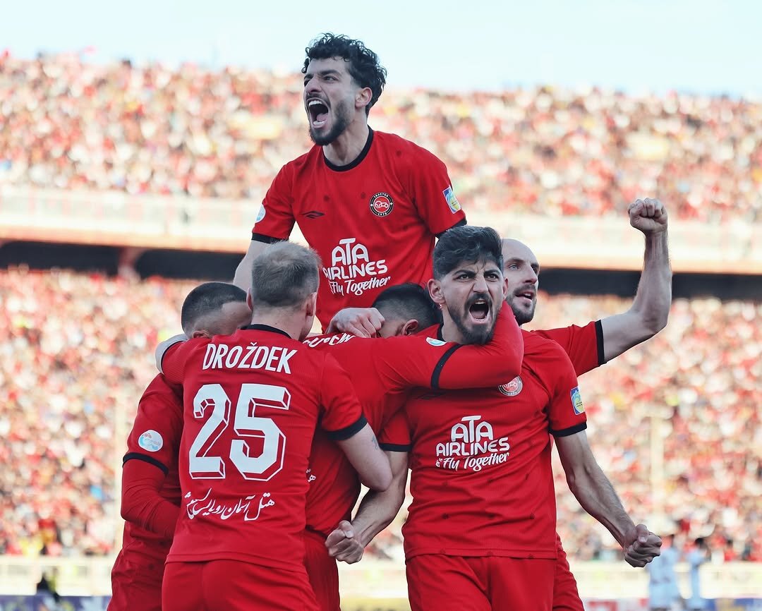 بازی دو تیم شمسآذر قزوین و تراکتور تبریز بازی دو تیم شمسآذر قزوین و تراکتور تبریز