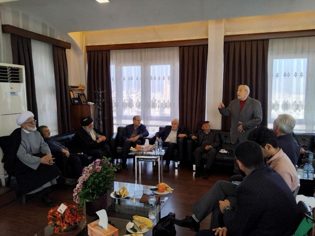 روحانی اصلاحطلب: امیدوارم بزودی زمینه مذاکرات در سطوح بالاتر فراهم شود/ پیامبر با سران مشرکین به مذاکره و گفتگو مینشستند