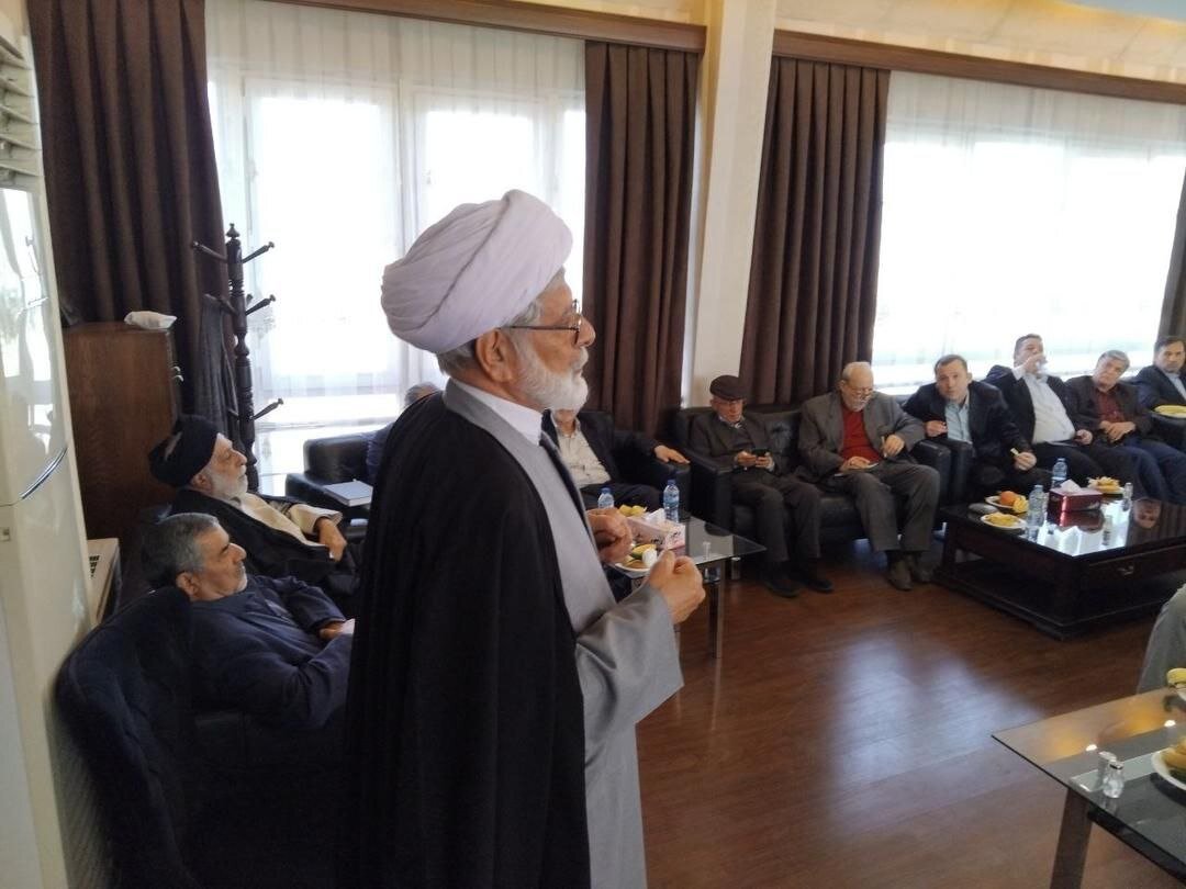 روحانی اصلاحطلب: امیدوارم بزودی زمینه مذاکرات در سطوح بالاتر فراهم شود/ پیامبر با سران مشرکین به مذاکره و گفتگو مینشستند