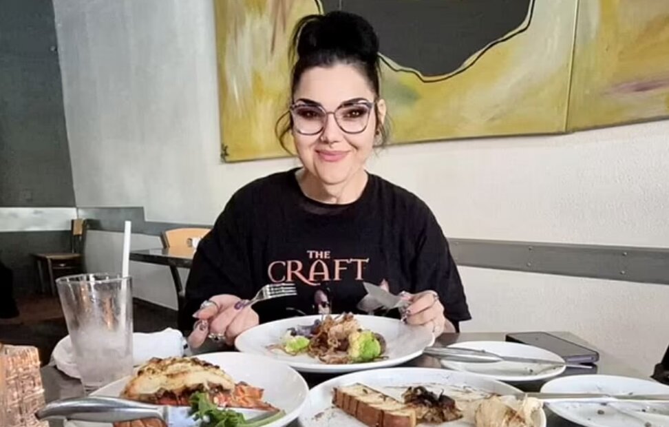 این زن آمریکایی از از وزن ۲۷۲ به ۷۷ کیلوگرم رسید/ عکس