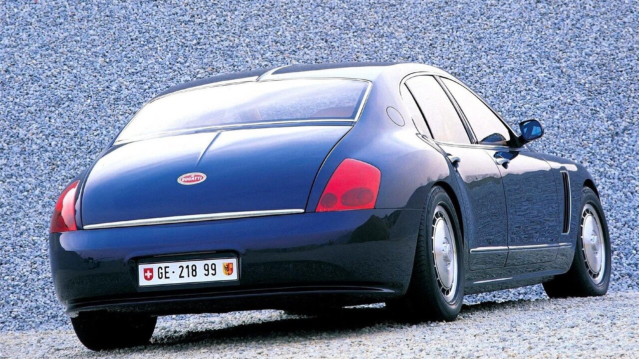 از پاکت نامه تا جادههای جهان / داستان جالب خلق بوگاتی ویرون /عکس