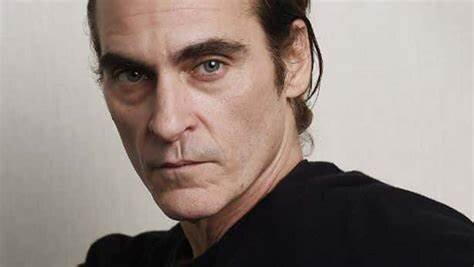 واکین فینیکس؛ امپراتور ناکام رم و افسانه جوکر/ عکس و زندگینامه