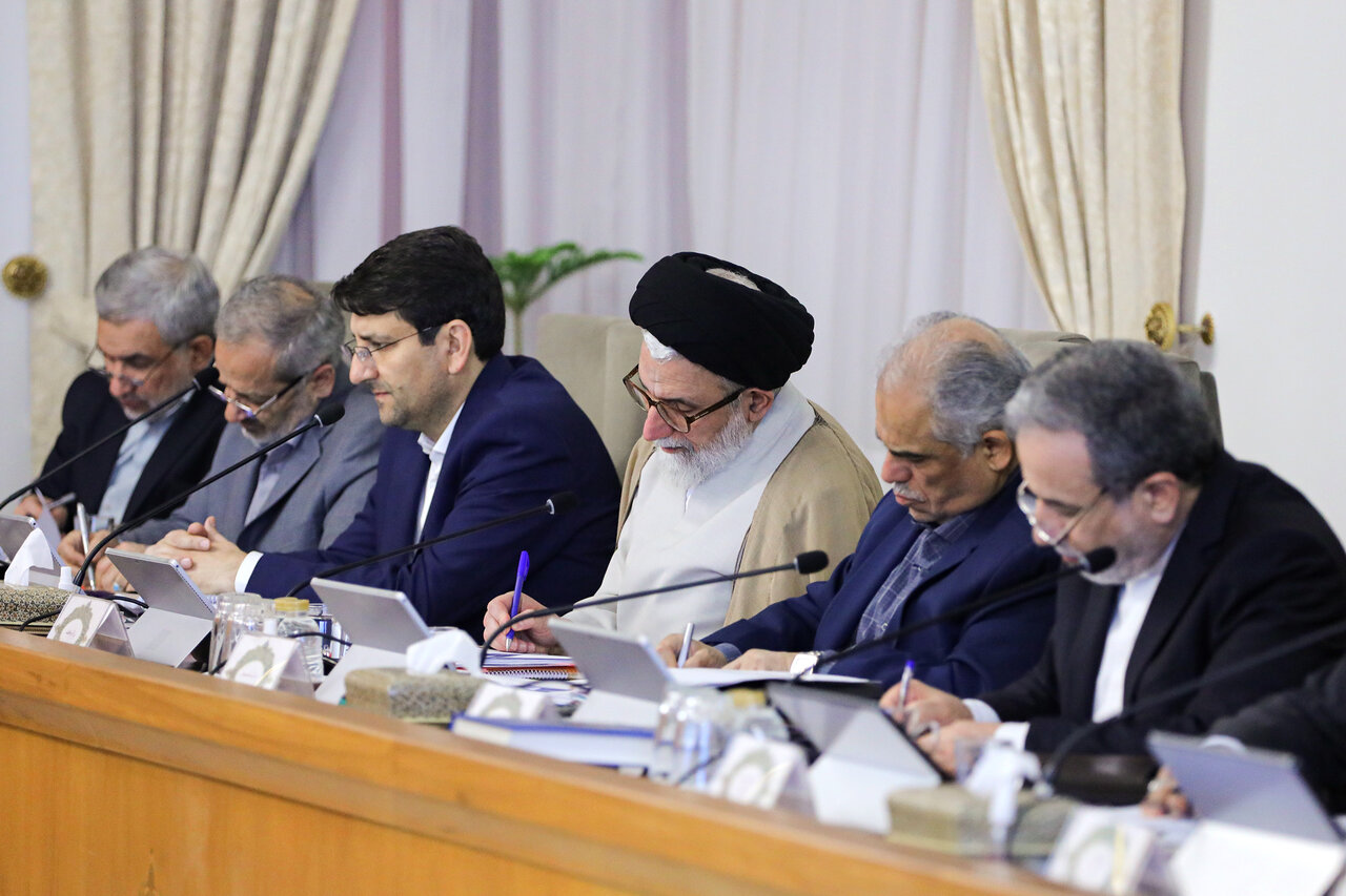 تصاویری از اولین جلسه هیئت دولت به ریاست پزشکیان بعد از دور دوم مذاکرات ایران و آمریکا