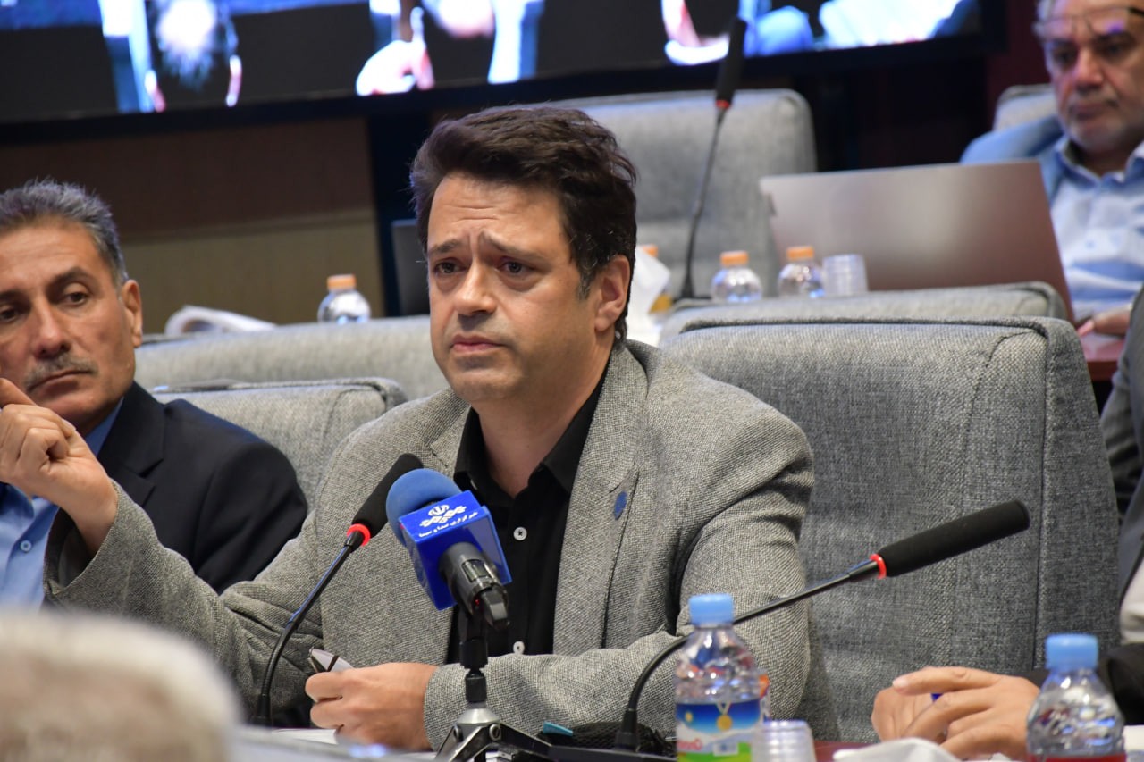 زنجیرههای تولید گلستان در تنگنای مالی | بدون تسهیلات نجاتبخش، ادامه تولید ممکن نیست