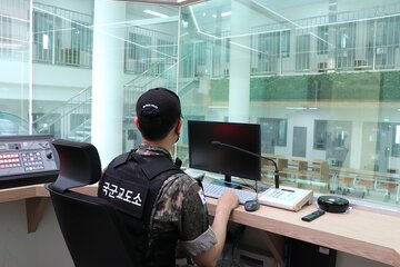 قلعه دیجیتال سئول: زندان ۱۳.۶ میلیون دلاری که نفس زندانیان را میپاید