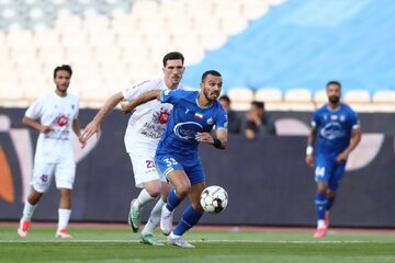 تکذیب شایعه اخراج مدافع استقلال از تمرینات تکذیب شایعه اخراج مدافع استقلال از تمرینات