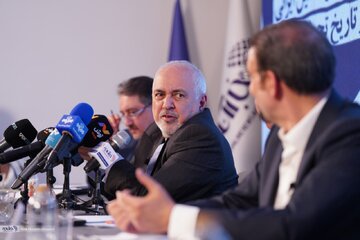 گزارش تصویری 2 / نشست بررسی روایت و تحلیل ایرانی از تاریخ تحولات روسیه