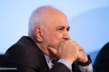 گزارش تصویری 2 / نشست بررسی روایت و تحلیل ایرانی از تاریخ تحولات روسیه