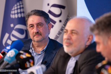 گزارش تصویری 2 / نشست بررسی روایت و تحلیل ایرانی از تاریخ تحولات روسیه