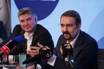گزارش تصویری 2 / نشست بررسی روایت و تحلیل ایرانی از تاریخ تحولات روسیه