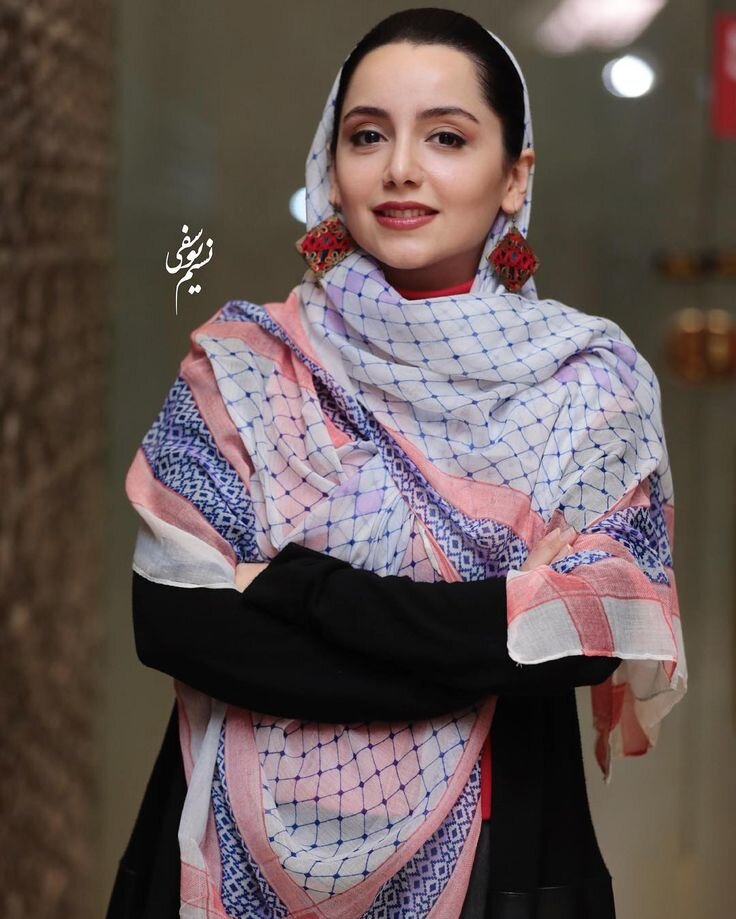آریا بانو