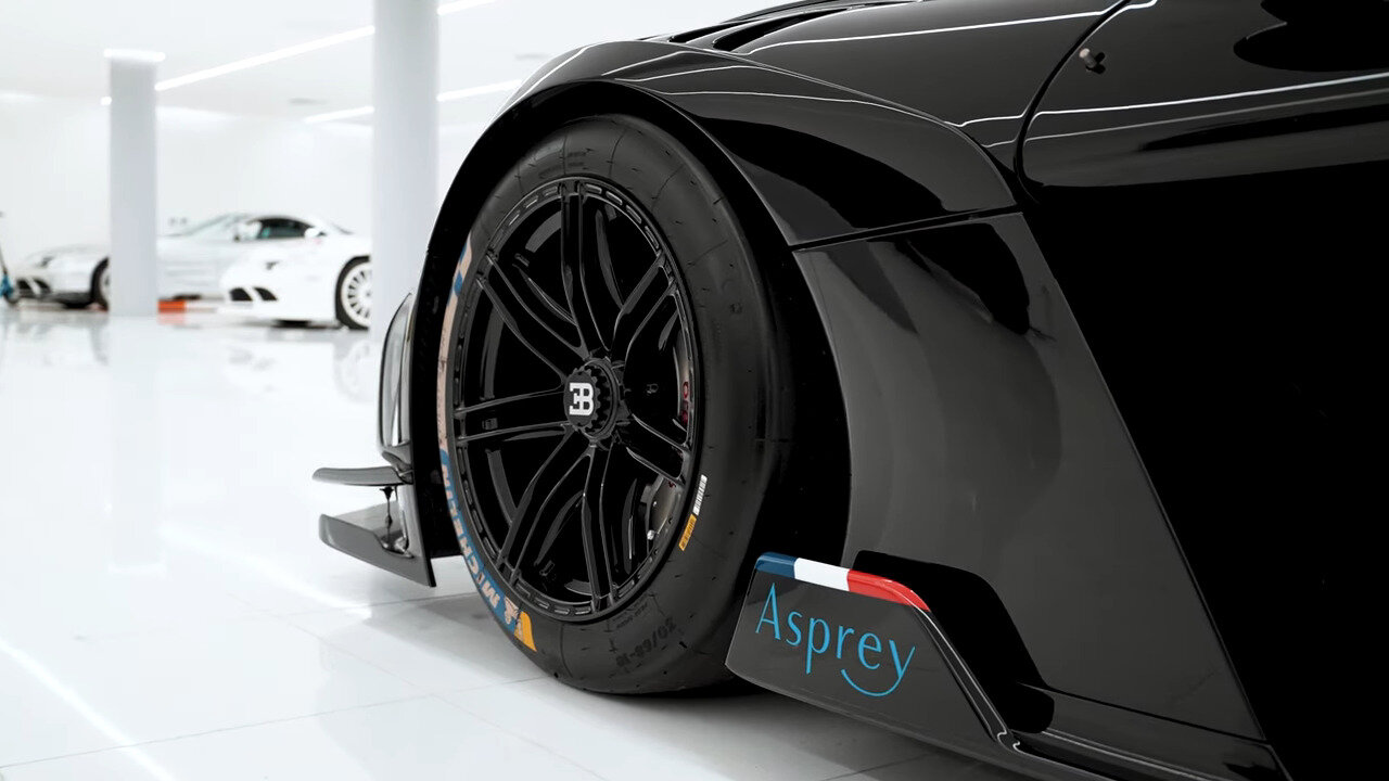 لاستیکهای ۶۵۰ میلیونی بوگاتی بولاید فقط ۶۰ کیلومتر دوام میآورند!