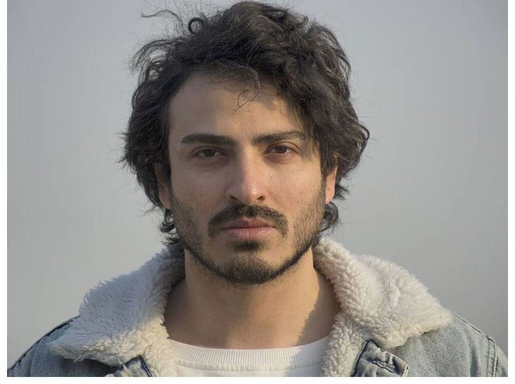 محمدامین شعرباف؛ از قورباغه تا گردن زنی/ عکس