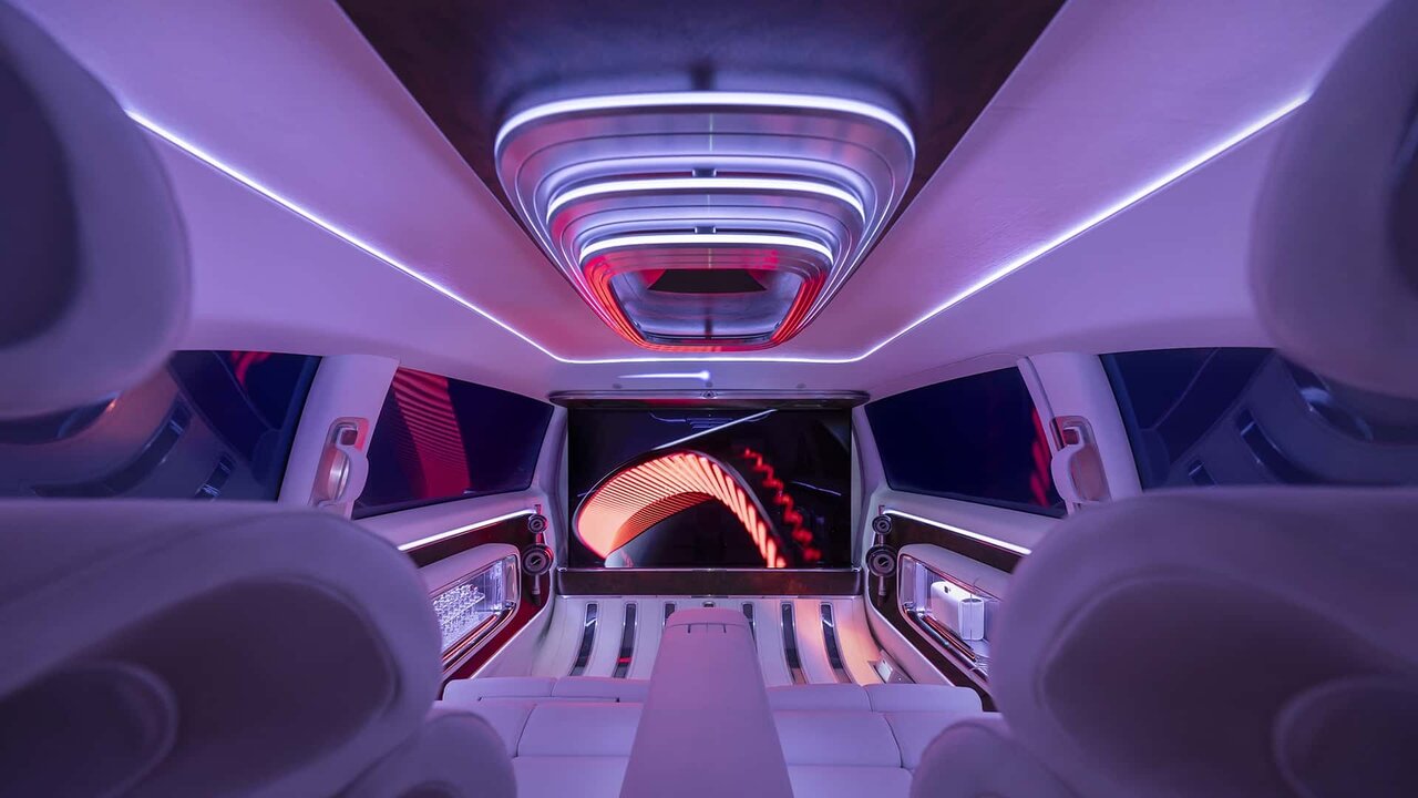 مرسدس بنز، لوکسترین ون جهان را معرفی کرد / عکس