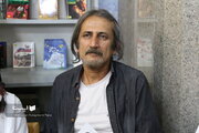 سیاست غلط و اقتصاد نابسامان بر هویت گریزی نوجوانان اثر گذاشته است/ ادبیات ایرانی در میان کتاب‌های ترجمه گم شده است