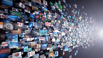 تلویزیون در اختیار افراد تندرو جناح سیاسی خاصی است/ قصد دارند باز هم جلوی توافقات احتمالی را بگیرند چون منافعشان در تحریم است تلویزیون در اختیار افراد تندرو جناح سیاسی خاصی است/ قصد دارند باز هم جلوی توافقات احتمالی را بگیرند چون منافعشان در تحریم است