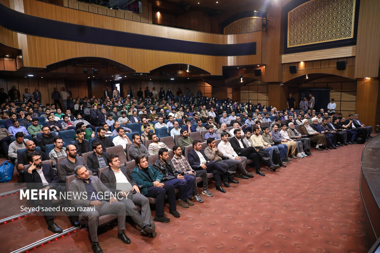 سعید جلیلی آفتابی شد/ سردار قاآنی واقعا به این جلسه دعوت شده بود؟/ تصاویری از یک دورهمی سیاسی