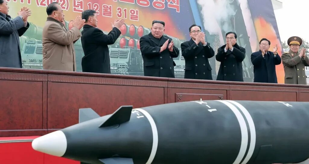 موشکهای کره شمالی چند دقیقه پس از شلیک به آمریکا میرسند؟ 1 موشکهای کره شمالی چند دقیقه پس از شلیک به آمریکا میرسند؟