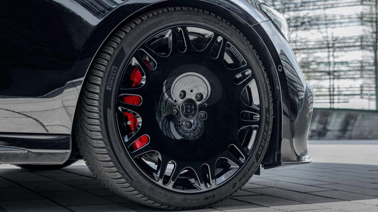 رقیب منصوری از مرسدس بنز ارتقایافته رونمایی کرد /عکس