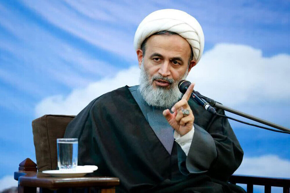 علیرضا پناهیان: جوانان در فتنه‌ها بیشتر توسط دوست خود فریب می‌خورند/ یکسال در عراق پیچید ایرانی‌ها میلیونی درحال آمدن هستند، داعشی‌ها عقب نشینی کردند