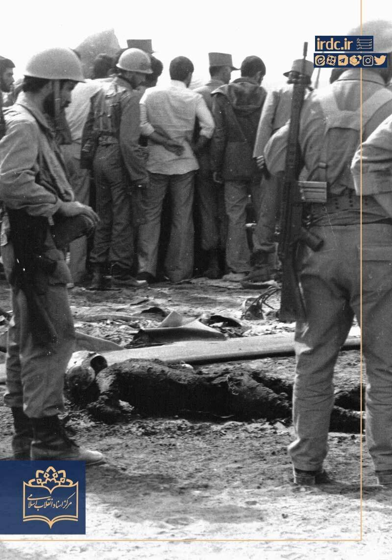 مجموعه عکس/ شکست عملیات نظامی آمریکا در طبس