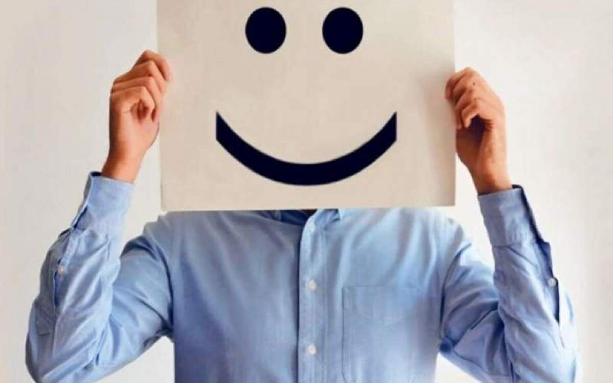 خنده تلخ ایرانیها در مواجهه با مسائل سیاسی اجتماعی/ «طنز و شوخی نوعی مواجهه حداقلی است که فقط بگوییم دغدغهای هم وجود دارد»