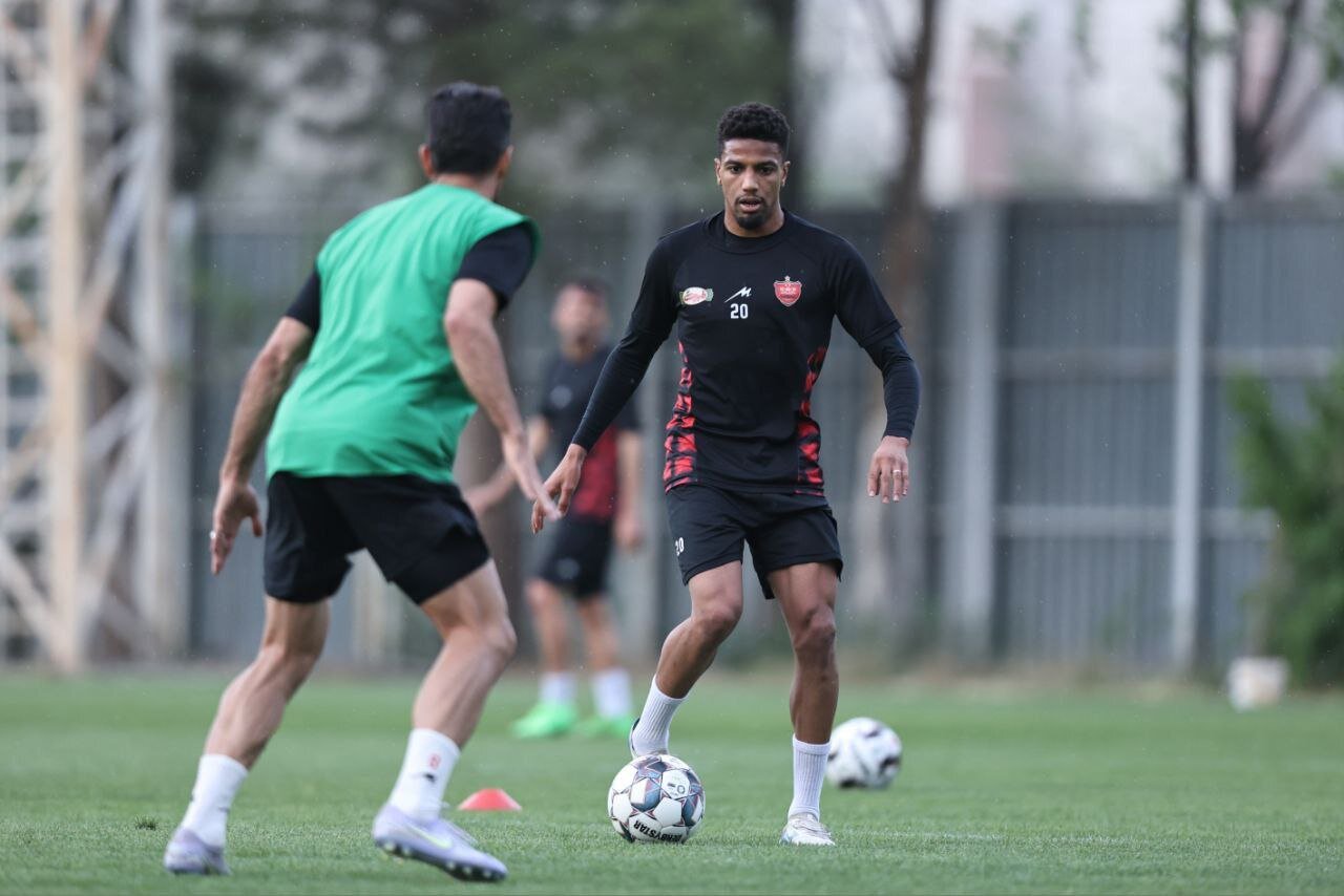 عکس | بازگشت یک مصدوم به تمرین پرسپولیس