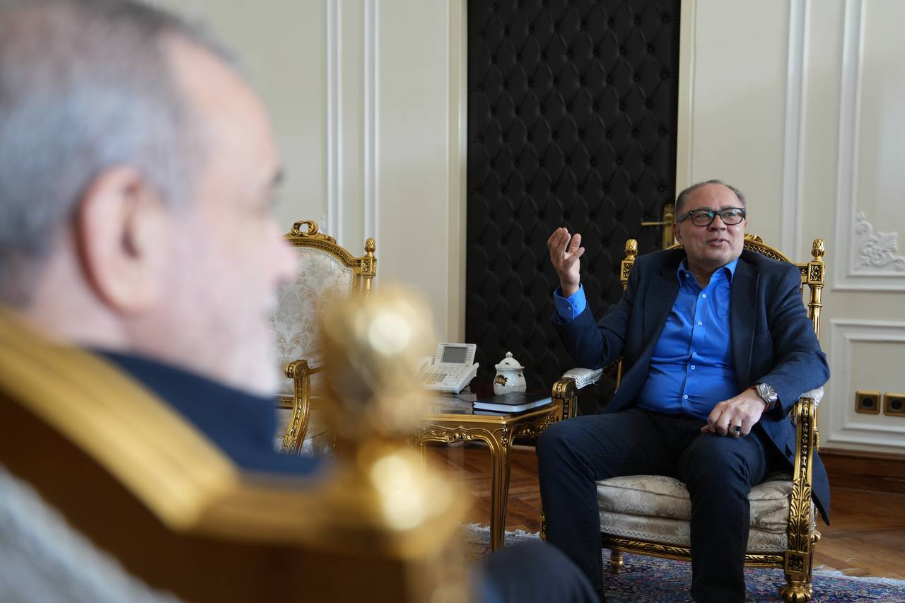 دیدار شهرام دبیری با مسعود پزشکیان +تصاویر