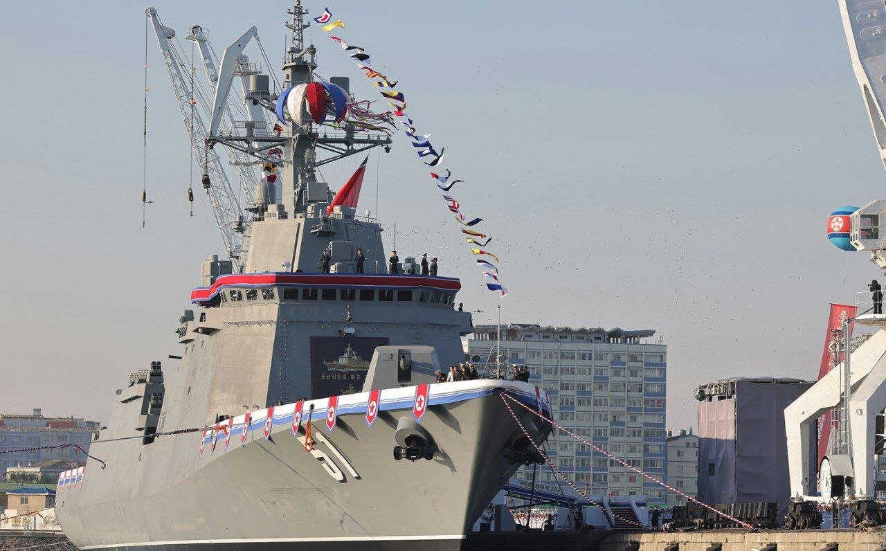 سلاح جدید کره شمالی/ یک ناو ۵ هزار تُنی
