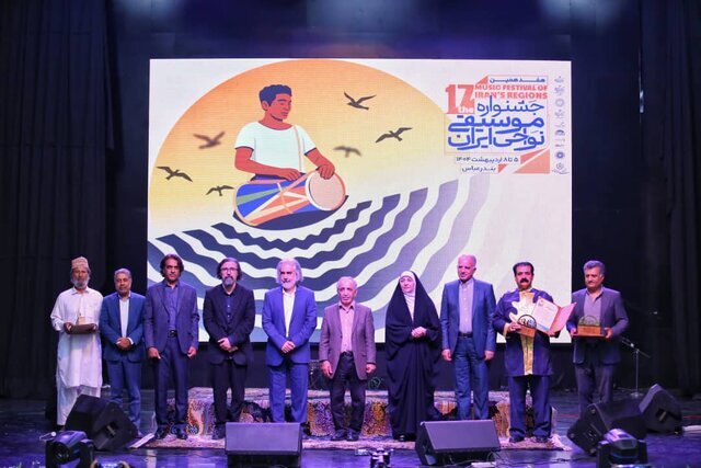 جوانان راه ما را ادامه دهند
