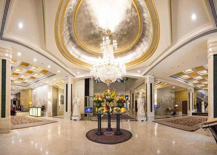 هتل اسپیناس بلوار کشاورز؛ اقامتی خاطرهانگیز