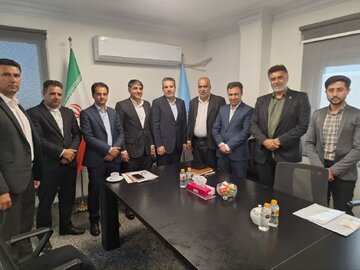 نشست محمد رضا صباغیان با رئیس بنیاد مسکن انقلاب اسلامی کشور