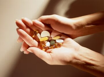 ویتامینهایی که سلامت پوستتان را تامین میکنند ویتامینهایی که سلامت پوستتان را تامین میکنند