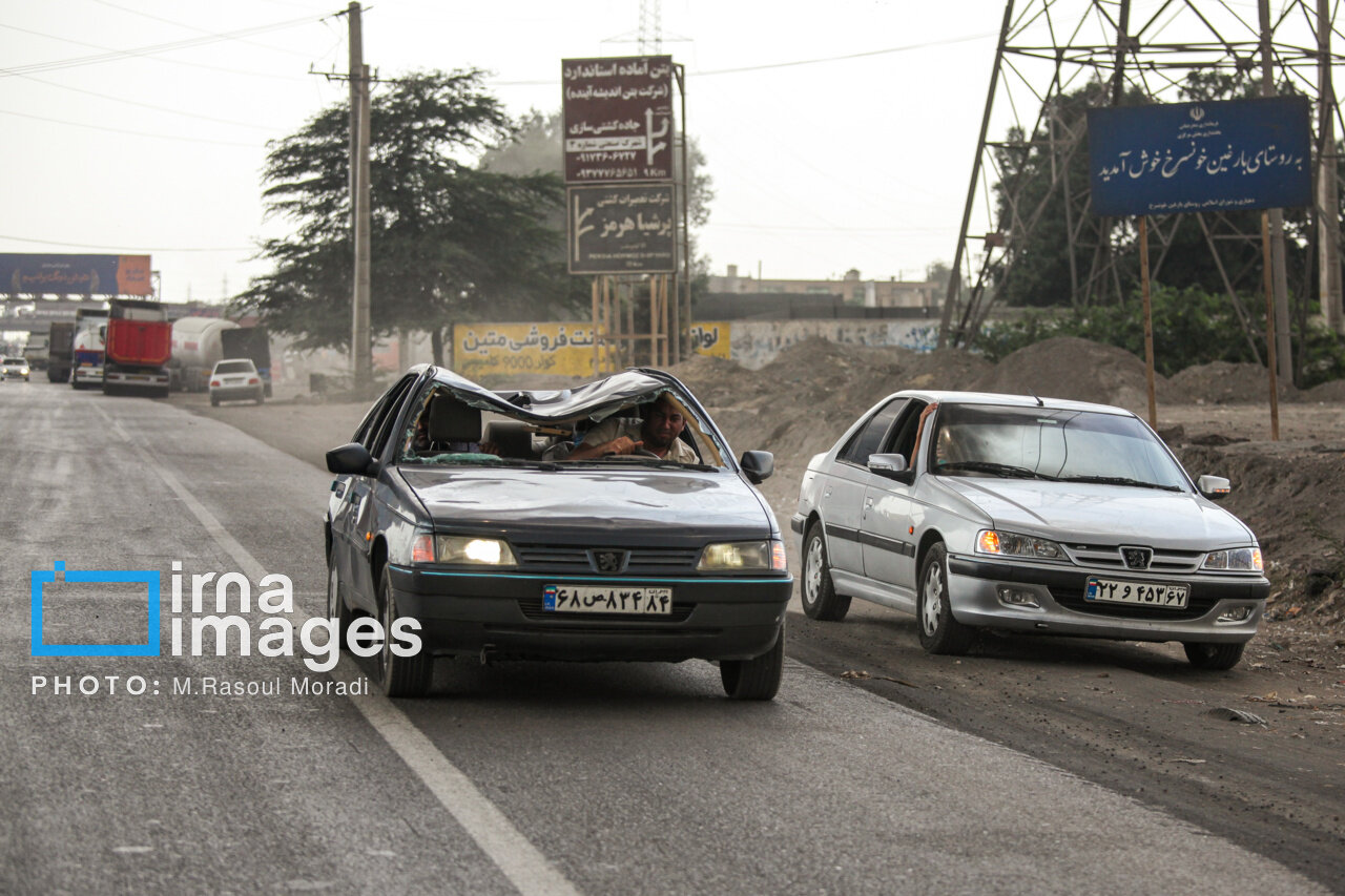 تصاویر تلخ از انفجار بندر شهید رجایی بندرعباس/ بلایی که انفجار بر سر ماشین های اهالی بندر آورد