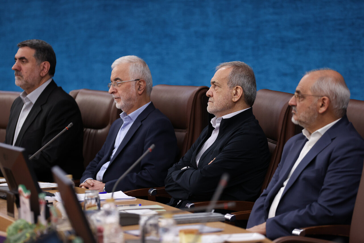 میرلوحی: یک سوم استانداران باید تغییر کنند/ برخی از استان‌ها ملوک‌الطوایفی اداره می‌شوند