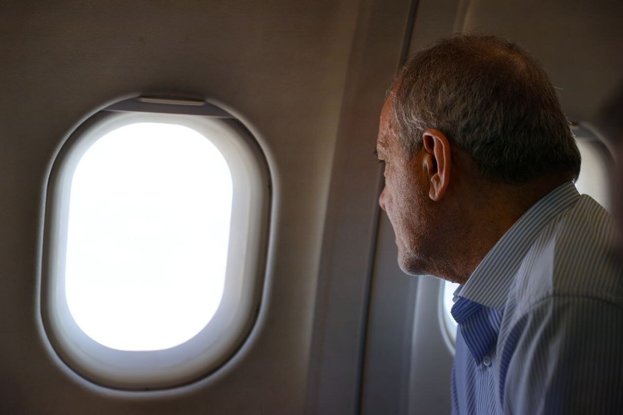 تصاویری از بازدید هوایی رئیس جمهور از بندر شهید رجایی