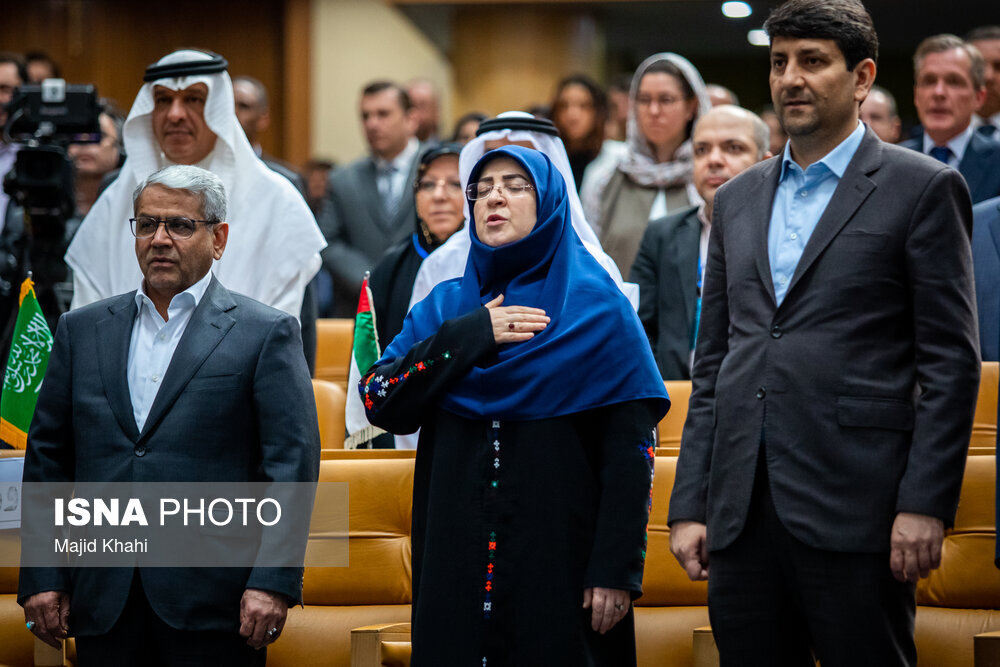 تصاویری از ژست های پزشکیان و معاون اولش در سومین اجلاس بینالمللی ایران و آفریقا/ خانم سخنگو هم آمده بود