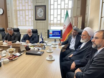 گزارش تصویری / بازدید آیت الله اعرافی و مسئولین از شهرک صنعتی برتر ایران گزارش تصویری / بازدید آیت الله اعرافی و مسئولین از شهرک صنعتی برتر ایران