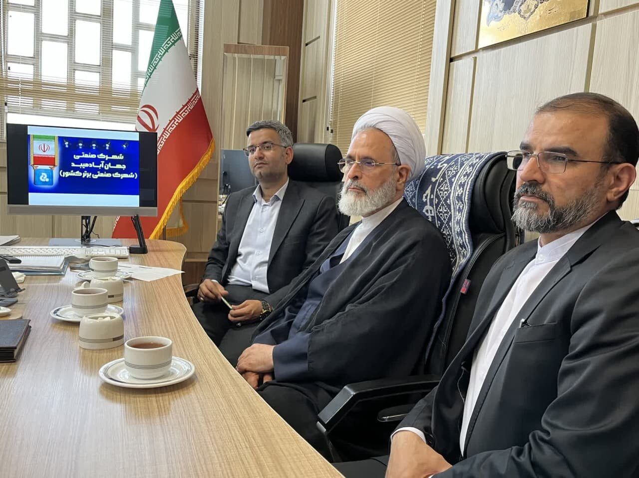 بازدید آیت الله اعرافی از شهرک صنعتی برتر ایران