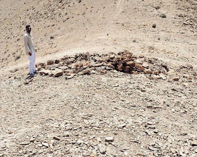 کشف سنگ گور پهلوی ساسانی در این استان