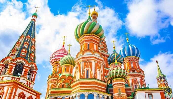 بازدید از کلیسای سنت باسیل در سفر به مسکو