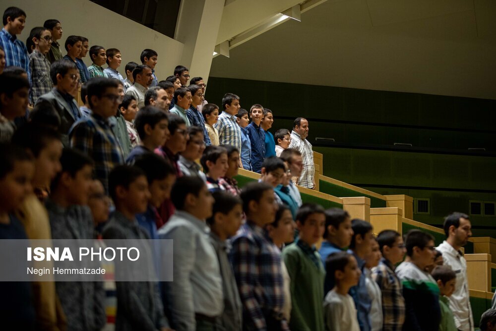 دانشآموزان مهمان ویژه مجلس شدند + تصاویر