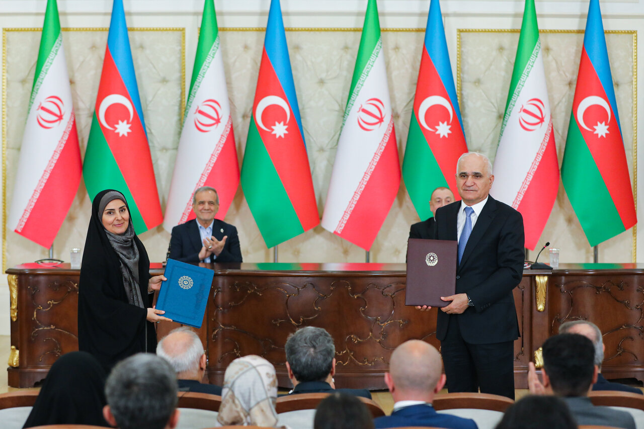 این وزیر روحانی به دردسر افتاد/ ۴۱ نماینده به دنبال استیضاح تنها وزیر زن دولت