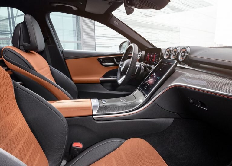 مرسدس بنز C200L 2025 وارداتی / کابین