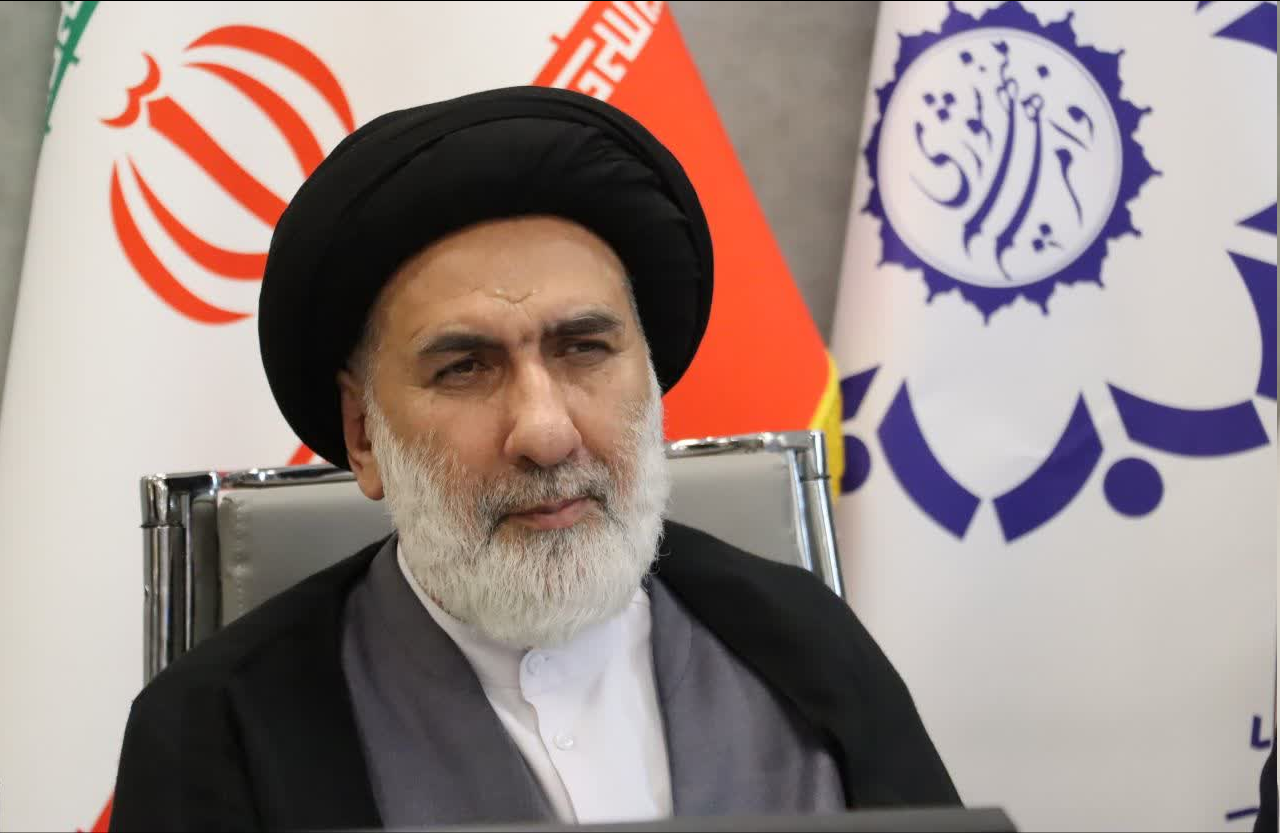 شهرکردباید به شهری با مظاهر دینی، مذهبی، فرهنگی، معرفتی و اقتصادی تبدیل شود